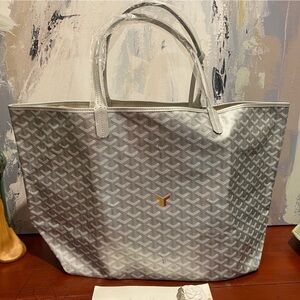 Goyard St. Louis GM Tote Bag New Never worn precious metal collection silver